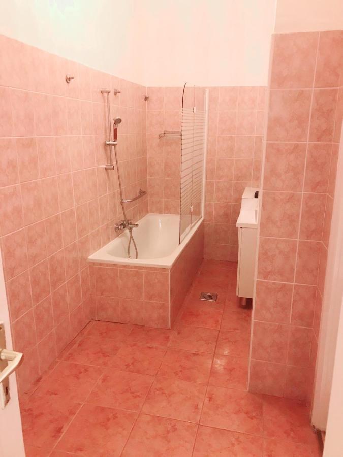 Happy Apartment In The Heart Of Budapest With 2 Rooms מראה חיצוני תמונה