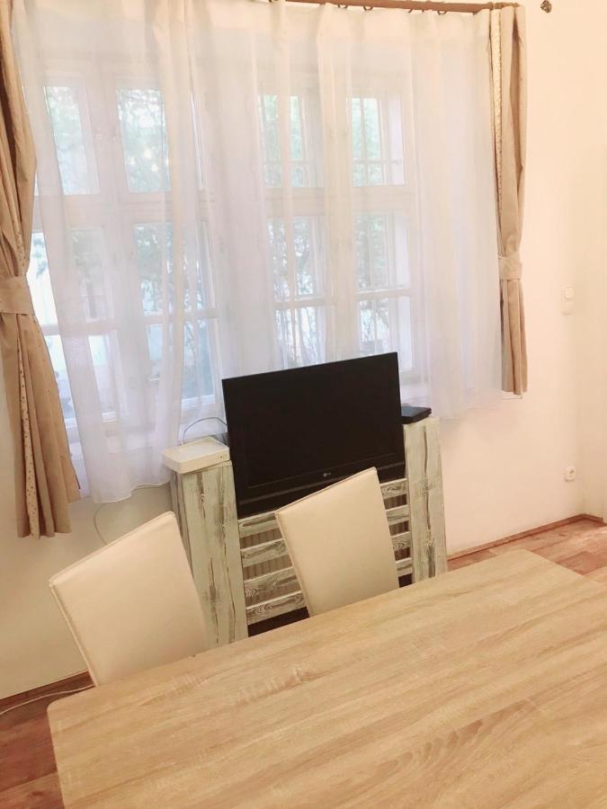 Happy Apartment In The Heart Of Budapest With 2 Rooms מראה חיצוני תמונה